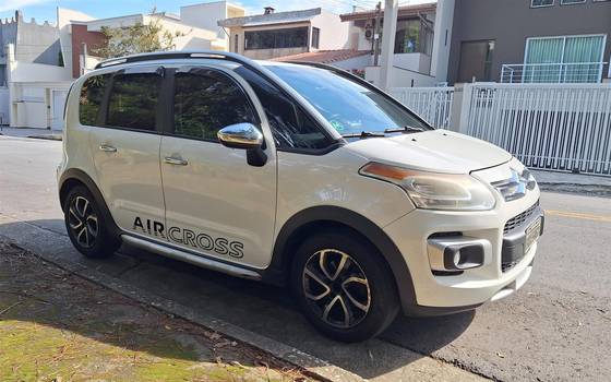 CITROËN C3 1.6 EXCLUSIVE 16V FLEX 4P AUTOMÁTICO CITROËN C3 1.6 EXCLUSIVE 16V FLEX 4P AUTOMÁTICO